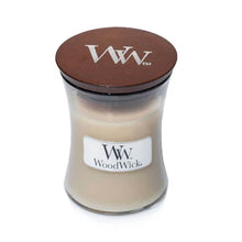 Load image into Gallery viewer, Woodwick Mini At The Beach Scented Candle
