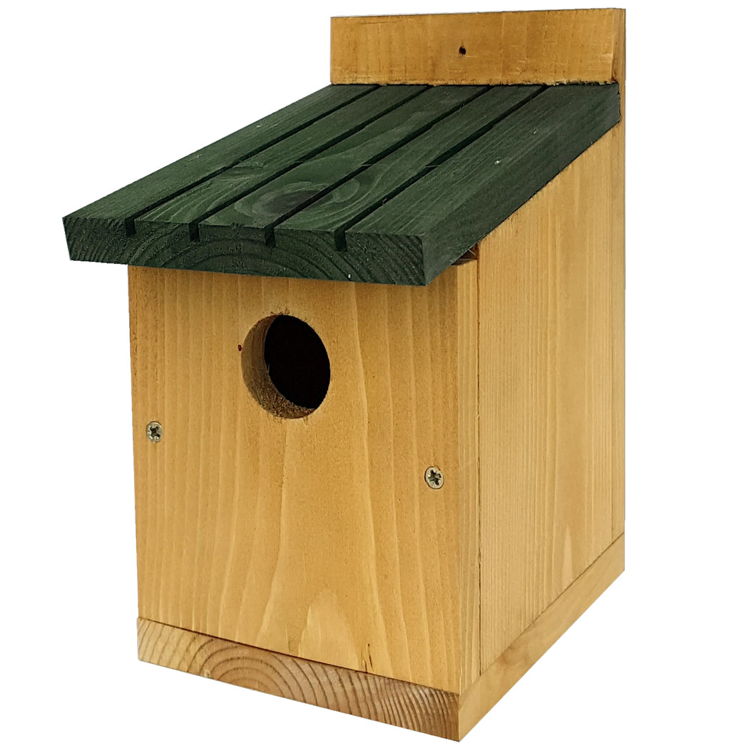 Johnston & Jeff Classic Nest Box with Grooved Roof