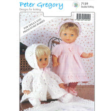 Load image into Gallery viewer, Dolls Outfits Peter Gregory 7139 Knitting Pattern
