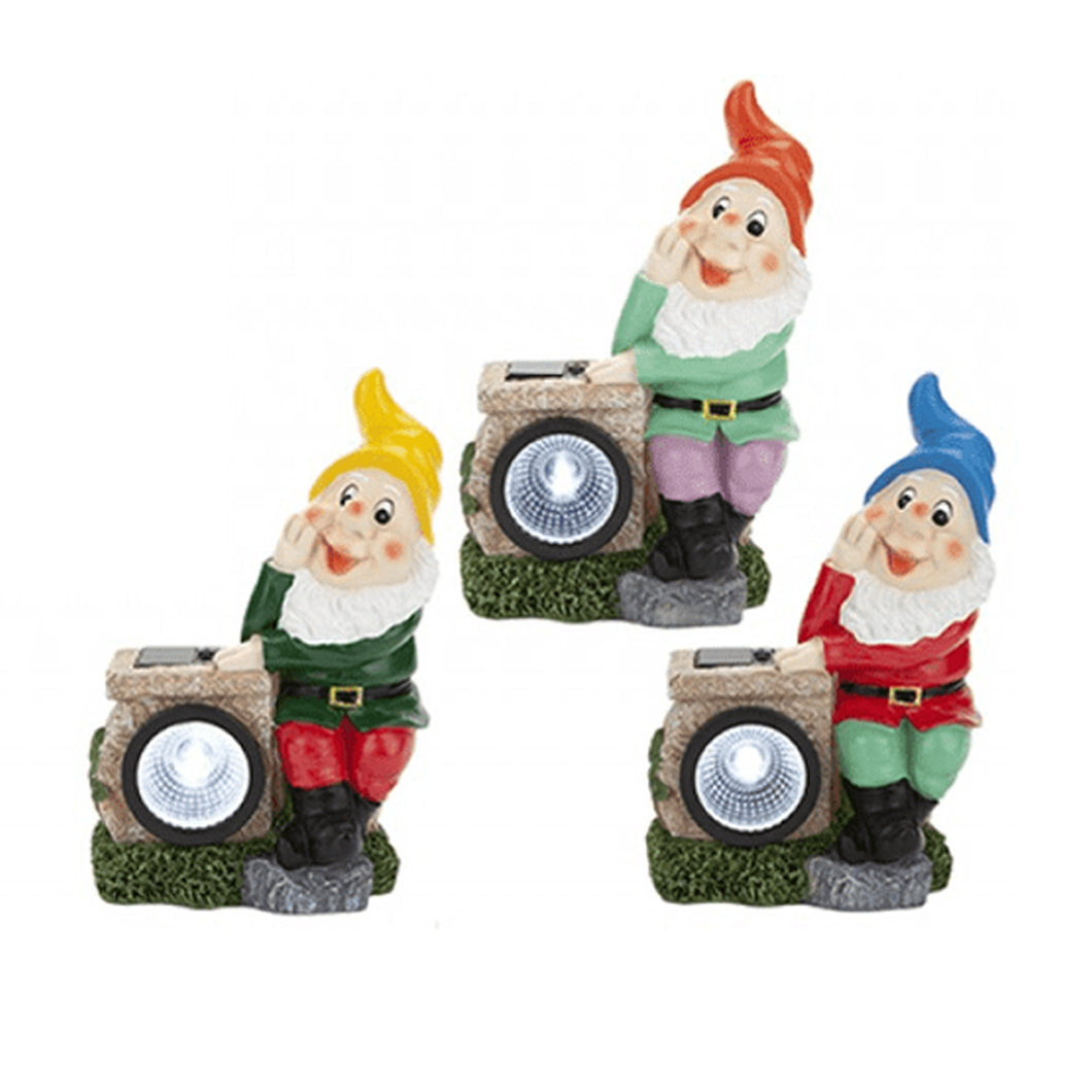Roots & Shoots Leaning Gnome Solar Light