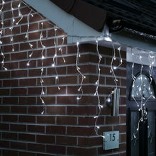 Load image into Gallery viewer, Festive Magic 480 Cool White Snowing Icicle Lights
