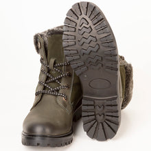 Load image into Gallery viewer, Green Fur Lined Lace Up Hiking Boots