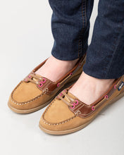 Load image into Gallery viewer, Ladies Cayton Low Front Shoes
