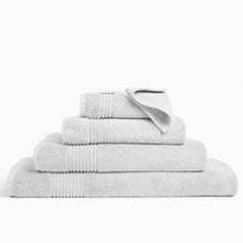 Load image into Gallery viewer, 100% Cotton Luxury Towels
